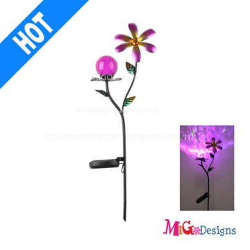 Lumières LED solaires élégantes de fleur en métal de boule en verre